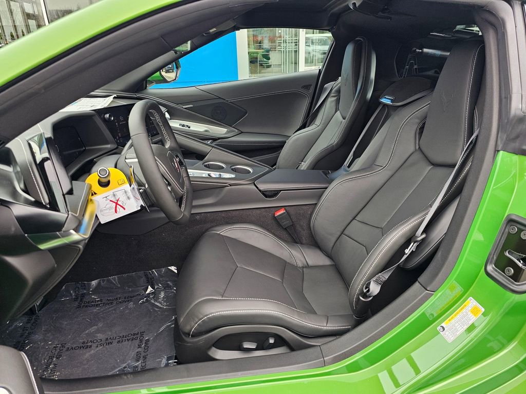 New 2026 Chevrolet Corvette Stingray Coupe w/ Z51 Performance Package RWD image 18