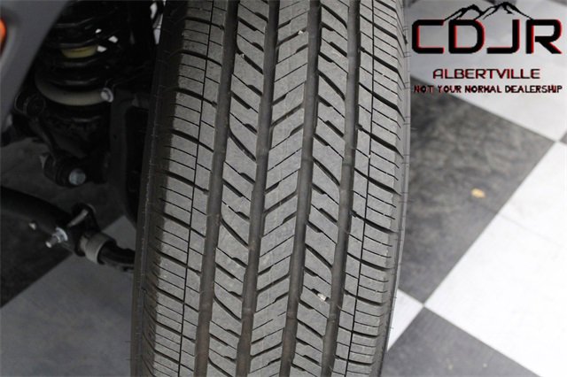 Used 2024 Jeep Wrangler Sahara w/ Technology Group image 45