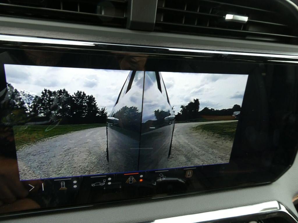 New 2026 GMC Sierra 2500 AT4 w/ AT4 Premium Plus Package AWD/4WD image 31