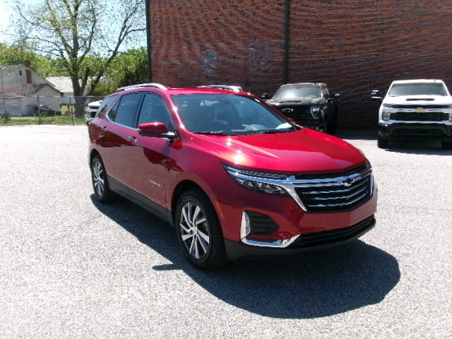 Used 2024 Chevrolet Equinox Premier FWD image 1