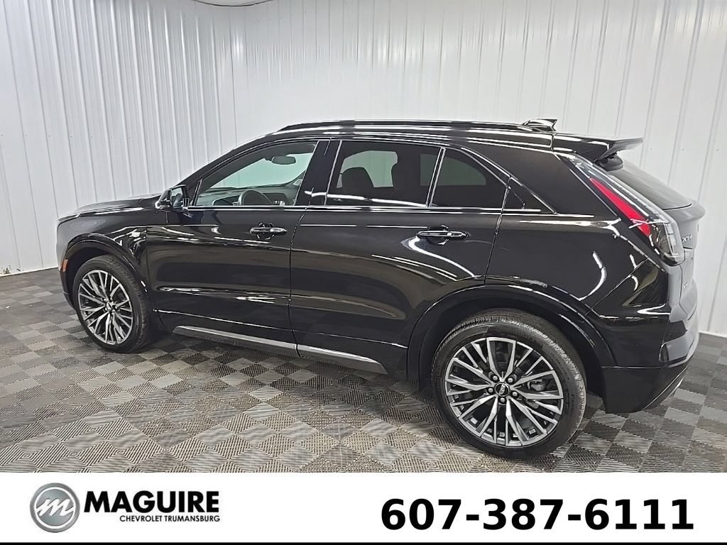 Used 2024 Cadillac XT4 Sport AWD/4WD image 4