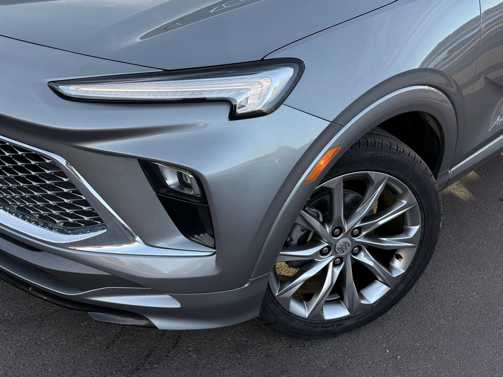 Used 2024 Buick Encore GX Avenir image 11