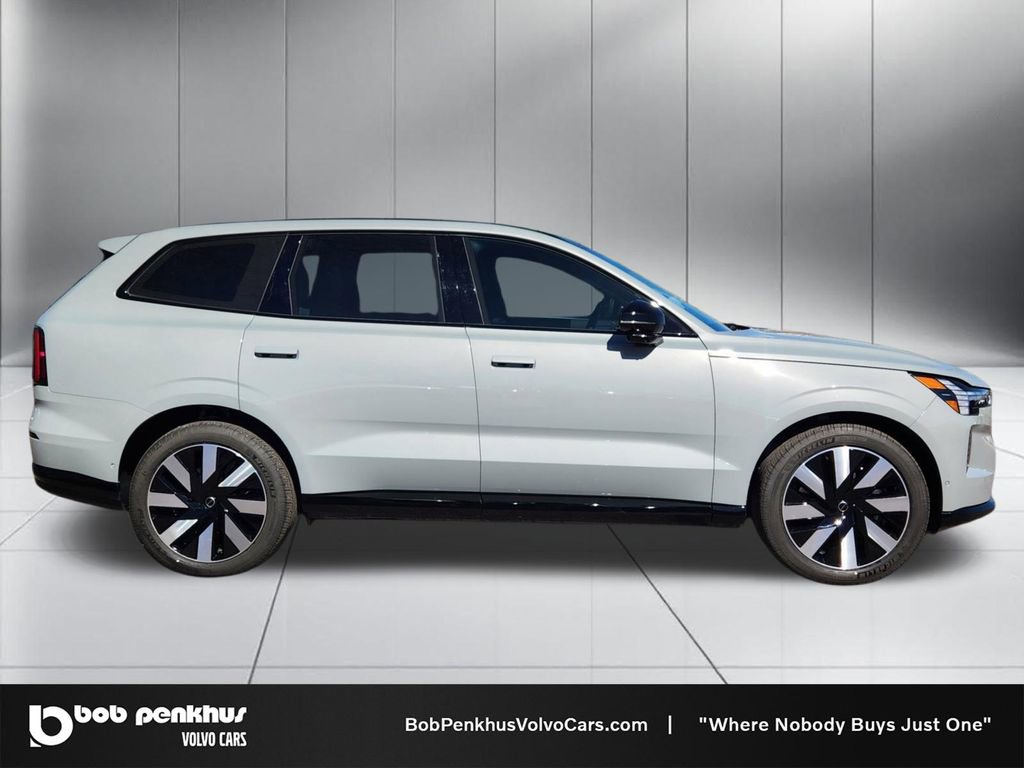 Used 2025 Volvo EX90 Ultra image 23