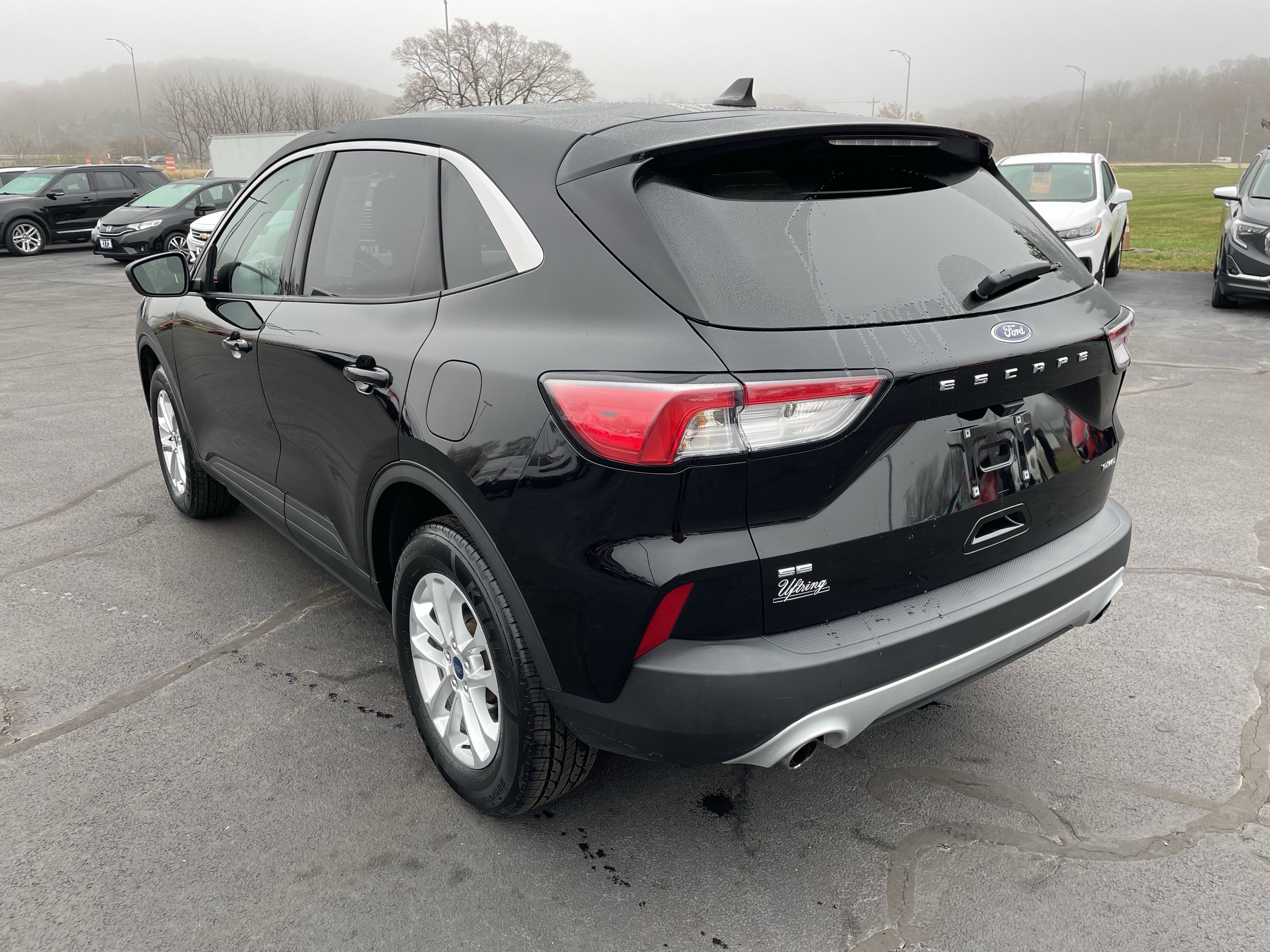 Used 2022 Ford Escape SE w/ Cold Weather Package image 3