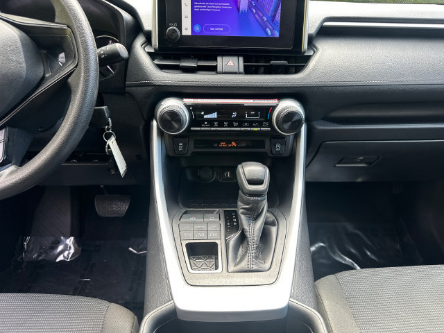 Certified 2025 Toyota RAV4 LE AWD/4WD image 27