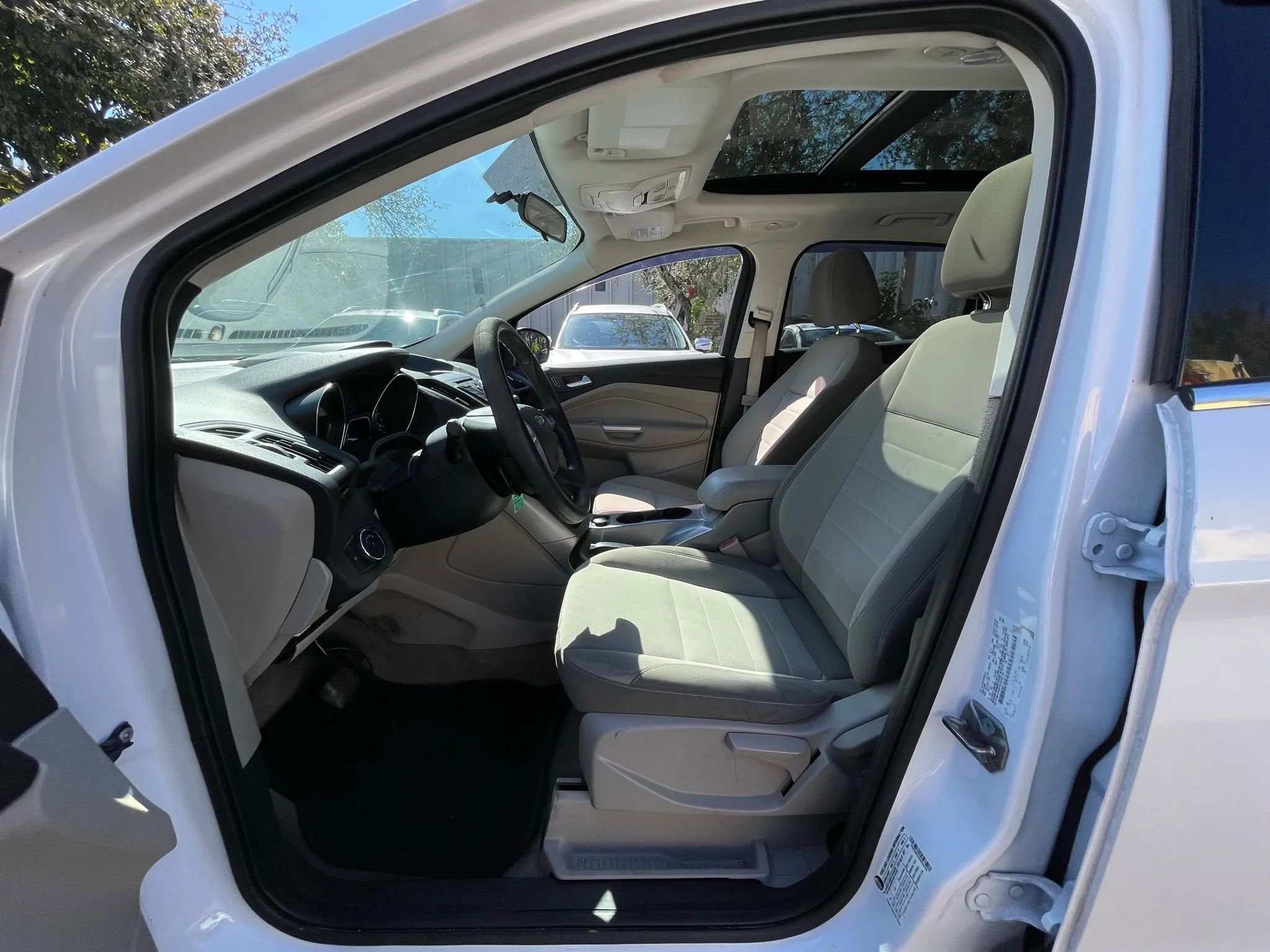 Used 2013 Ford Escape SE image 16