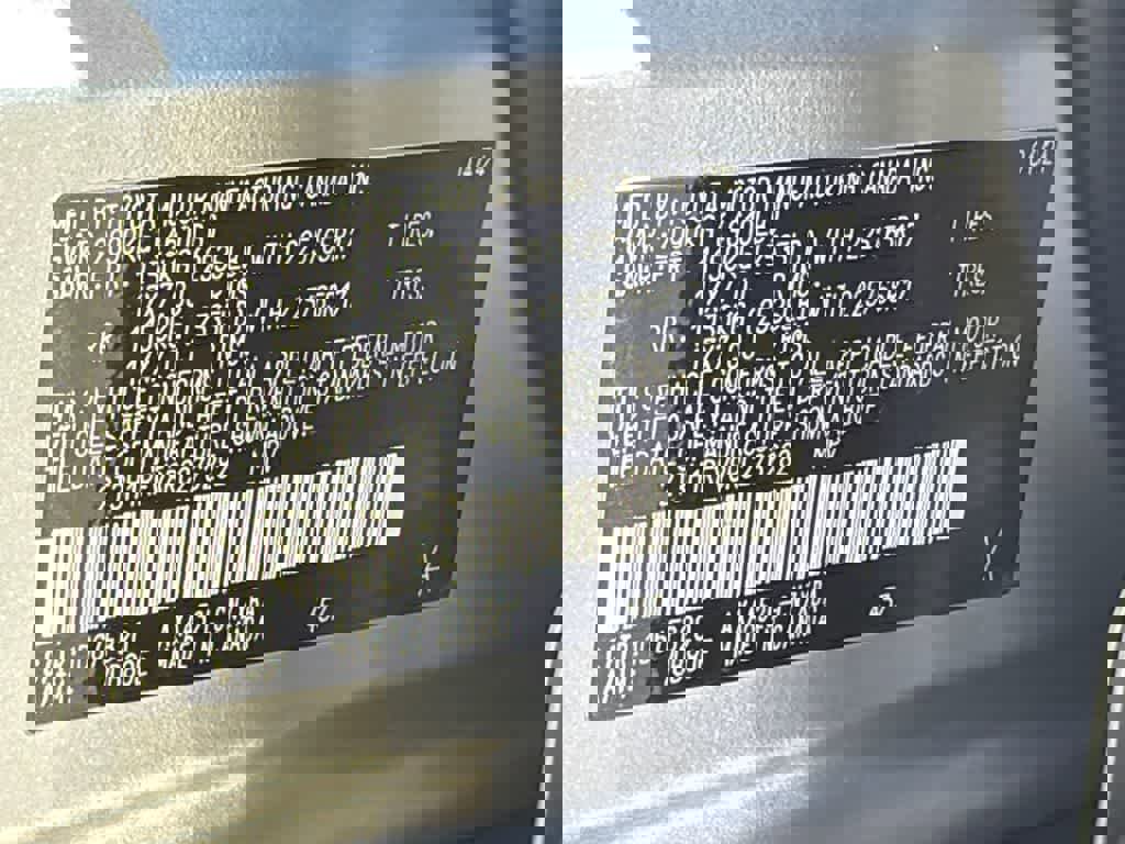 Used 2024 Toyota RAV4 LE image 31