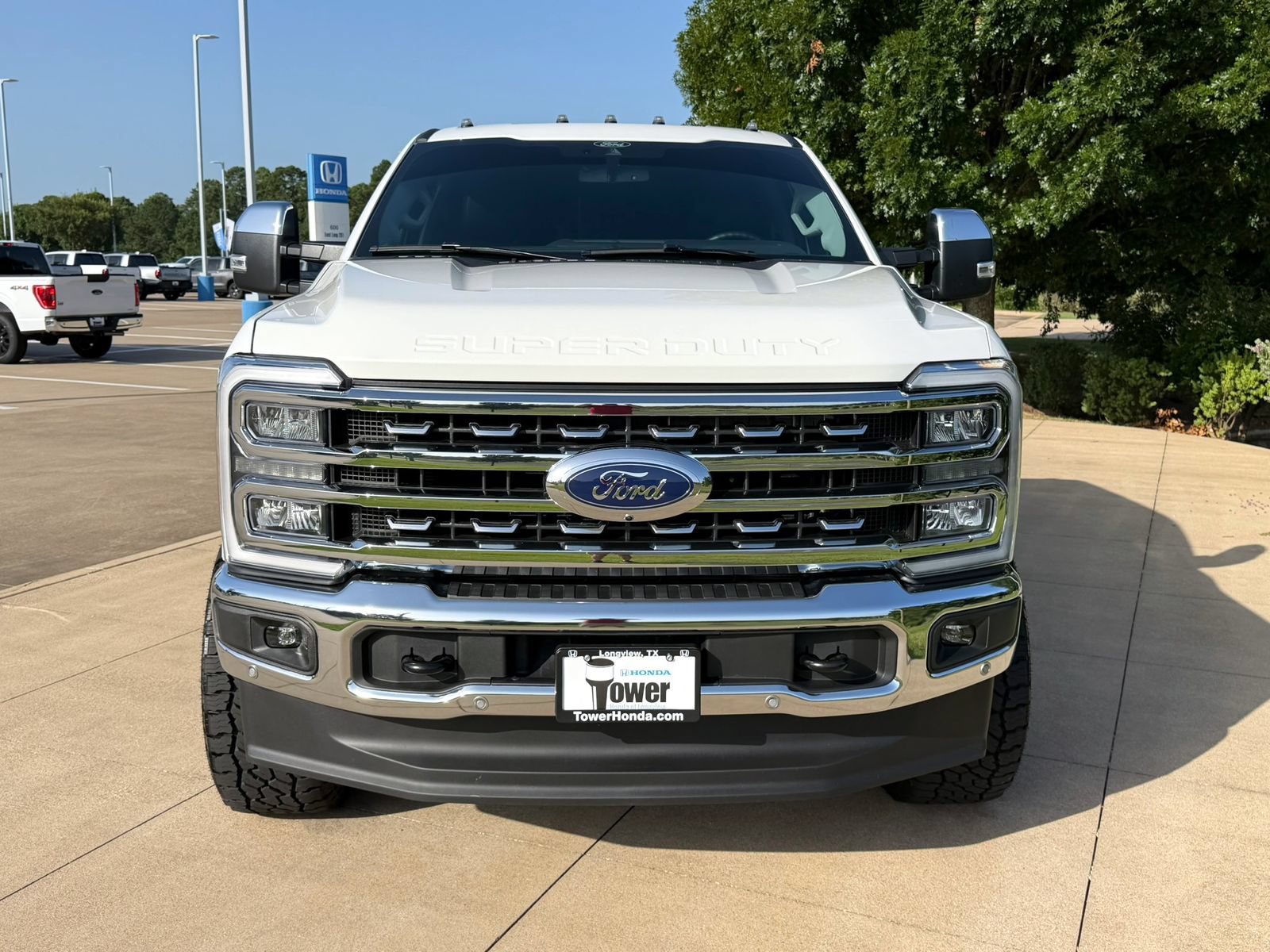 Used 2025 Ford F350 Lariat w/ Lariat Ultimate Package AWD/4WD image 2