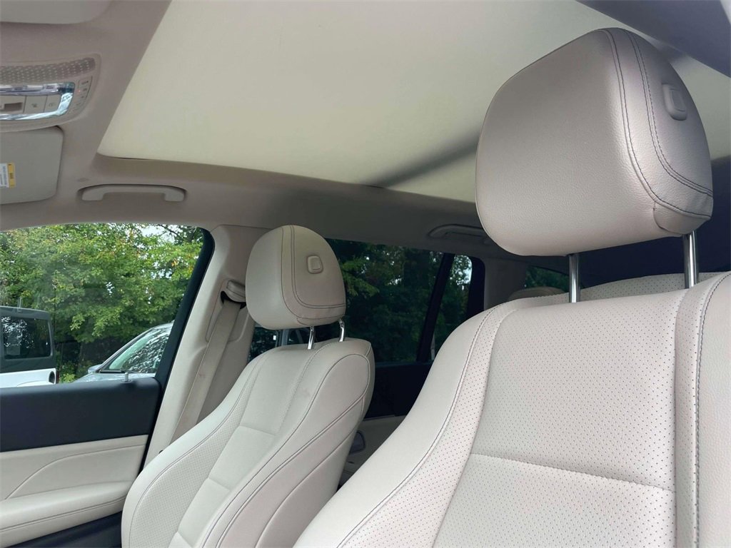 Used 2020 Mercedes-Benz GLS 450 4MATIC image 19