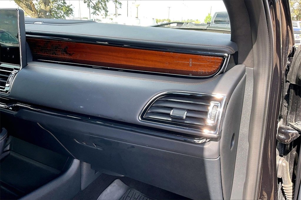 Used 2023 Lincoln Navigator Black Label image 23