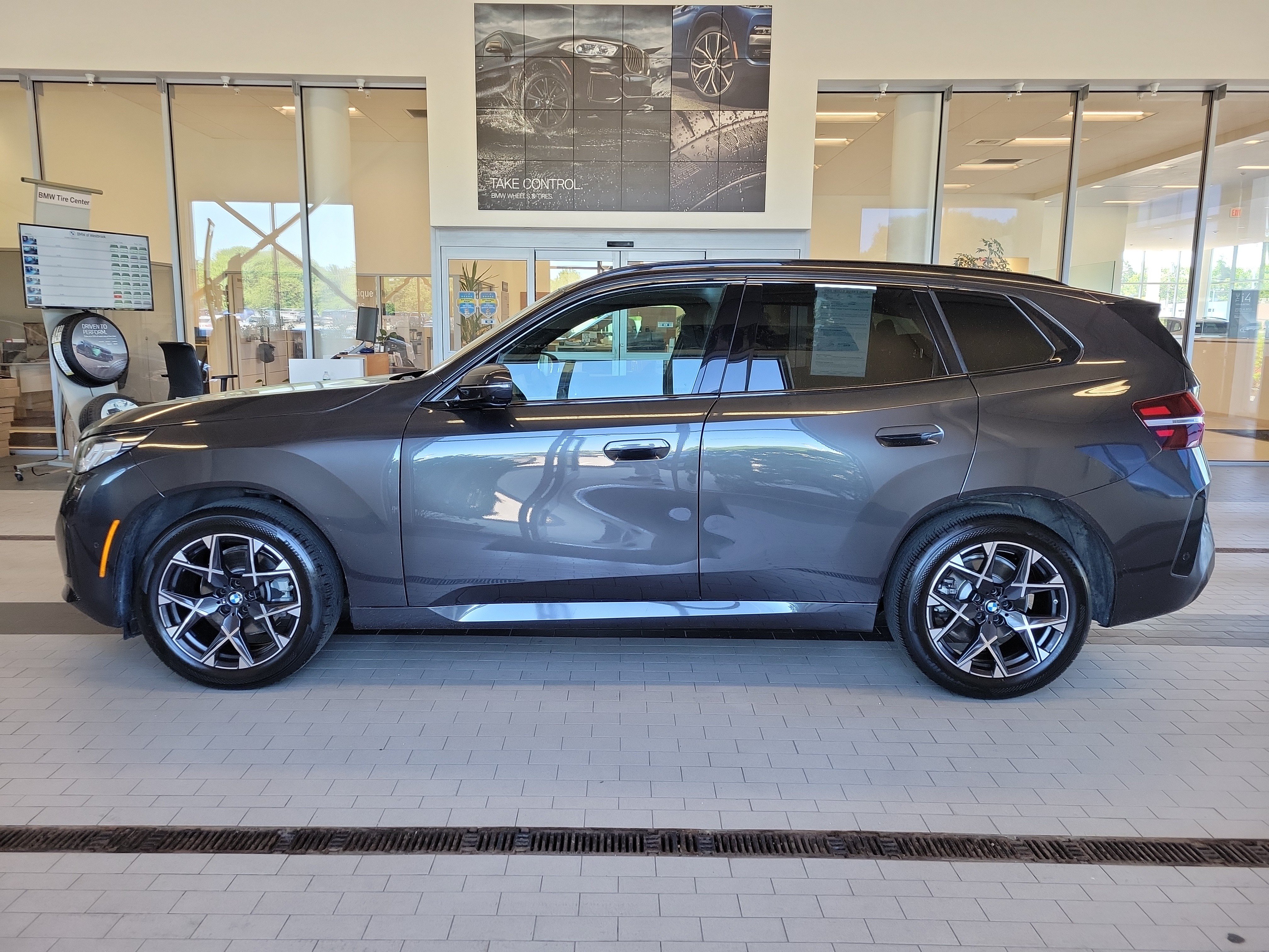 Used 2025 BMW X3 xDrive30i w/ Premium Package AWD/4WD image 8