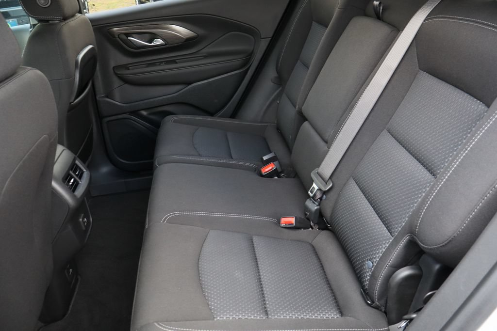 Used 2022 GMC Terrain SLE w/ Driver Convenience Package FWD image 24