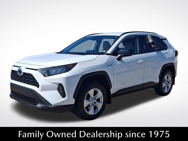 Used 2021 Toyota RAV4 LE AWD/4WD image 3