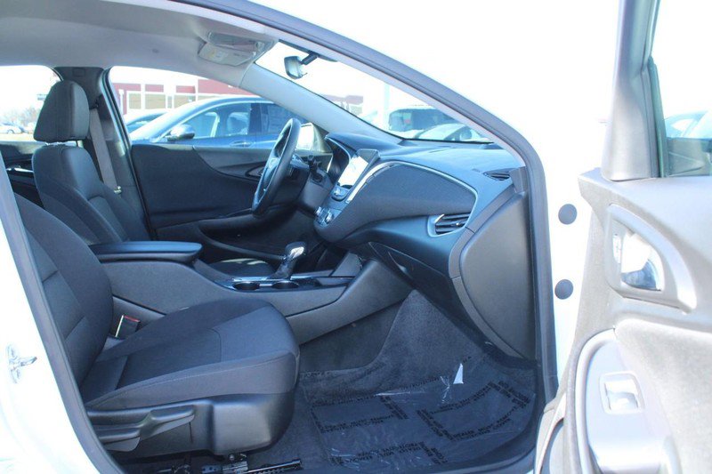 Certified 2025 Chevrolet Malibu LT image 12