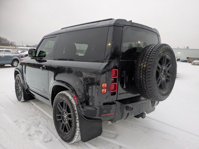 Used 2022 Land Rover Defender 90 X-Dynamic S image 7