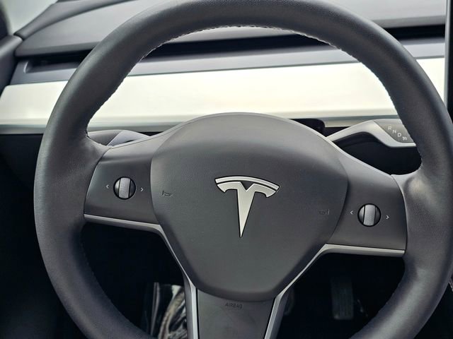 Used 2022 Tesla Model Y Long Range AWD/4WD image 29