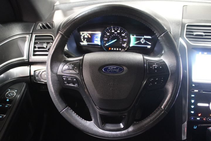 Used 2018 Ford Explorer Sport AWD/4WD image 36