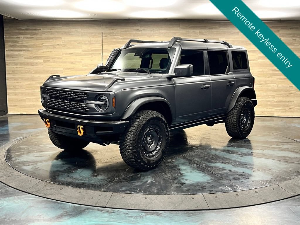 Used 2024 Ford Bronco Everglades AWD/4WD image 5