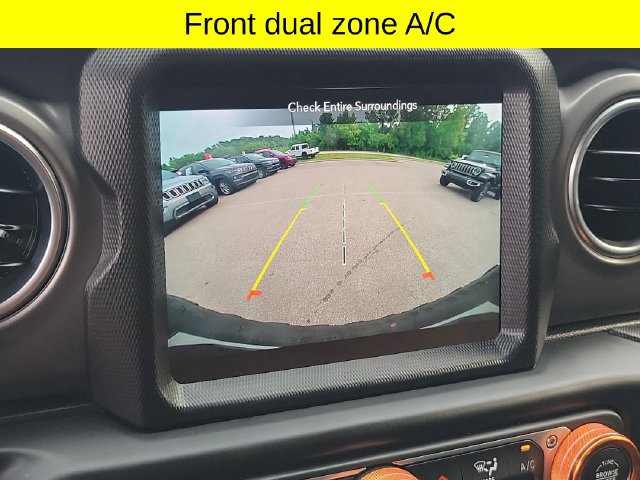 Certified 2022 Jeep Wrangler Unlimited Rubicon 4xe w/ Cold Weather Group AWD/4WD image 16
