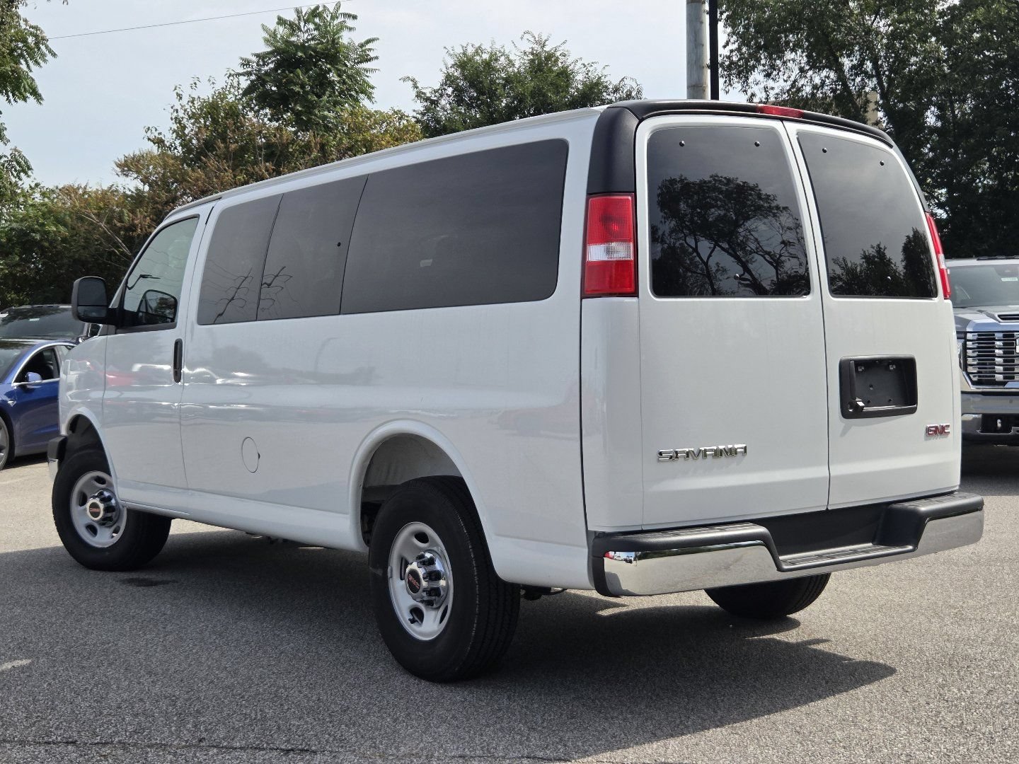 New 2026 GMC Savana 2500 LT w/ LT Preferred Equipment Group RWD image 10