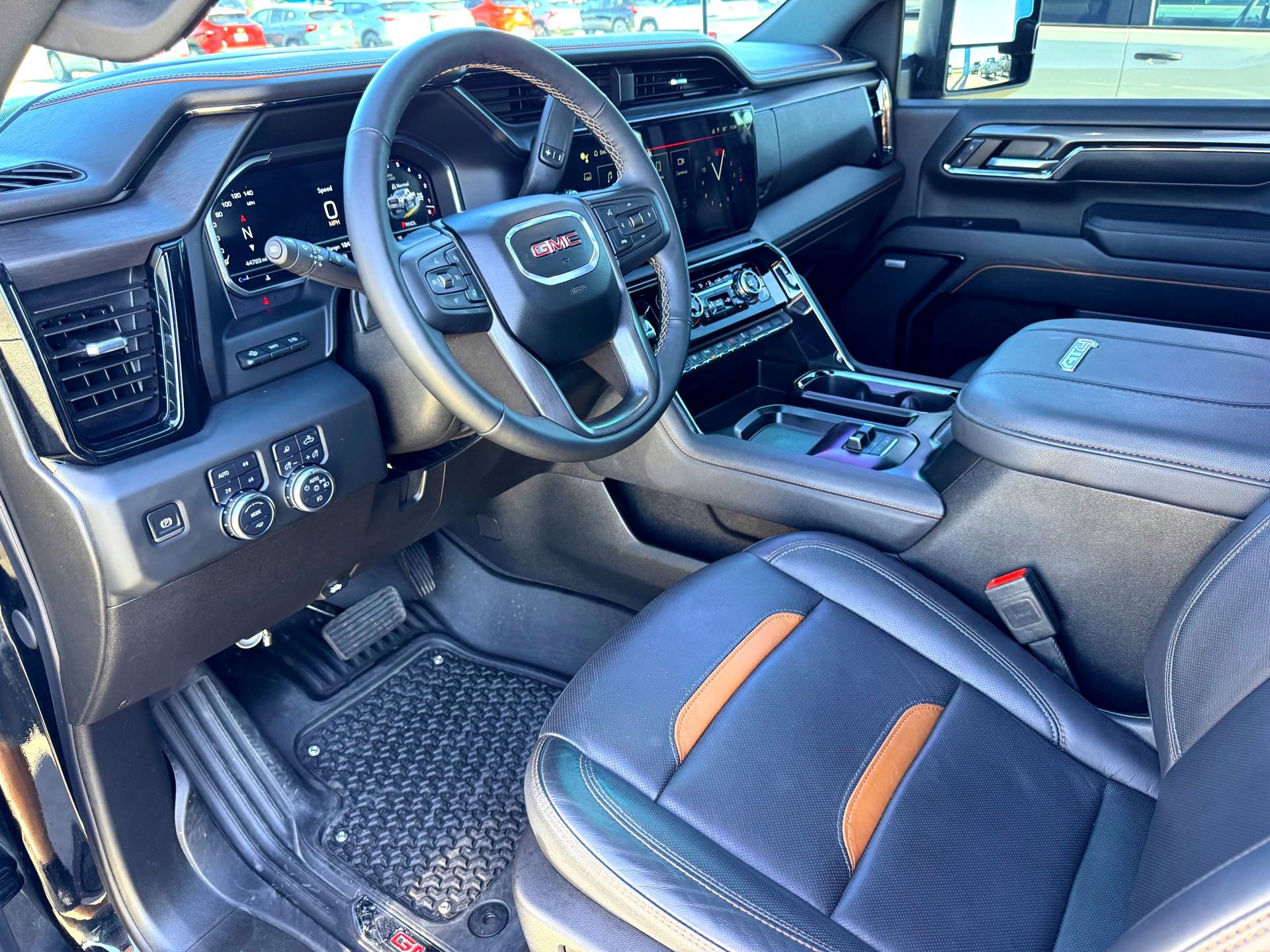 Used 2024 GMC Sierra 3500 AT4 w/ AT4 Premium Plus Package image 11