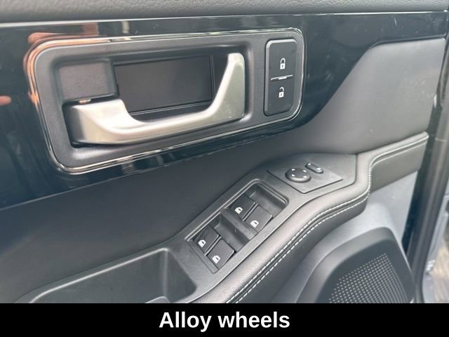 Used 2025 INEOS Grenadier Fieldmaster Edition AWD/4WD image 24