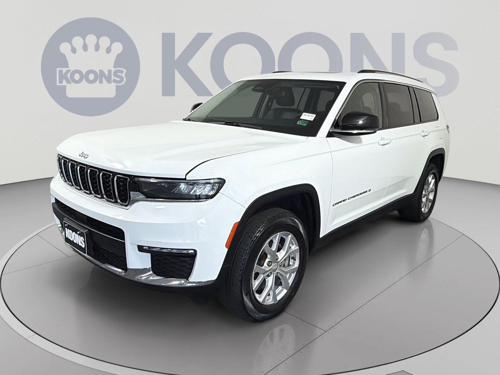 Used 2023 Jeep Grand Cherokee L Limited w/ Trailer Tow Group (B) AWD/4WD image 1