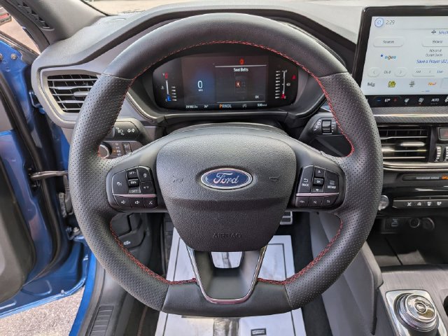 Certified 2023 Ford Escape ST-Line AWD/4WD image 9