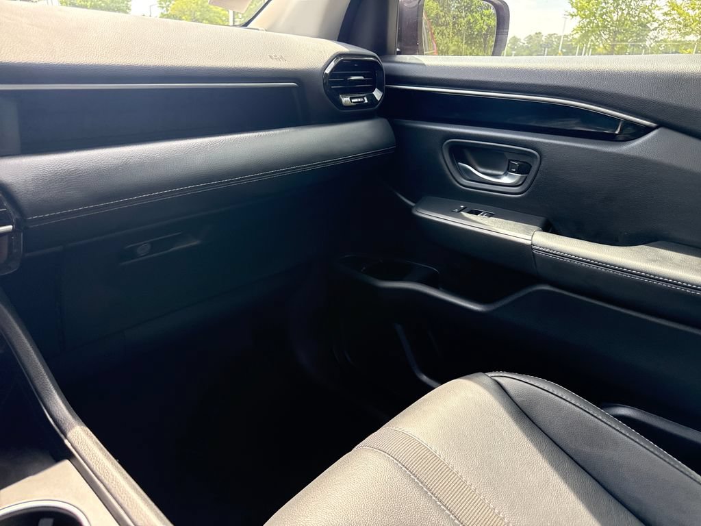 Certified 2025 Honda Pilot Touring image 18