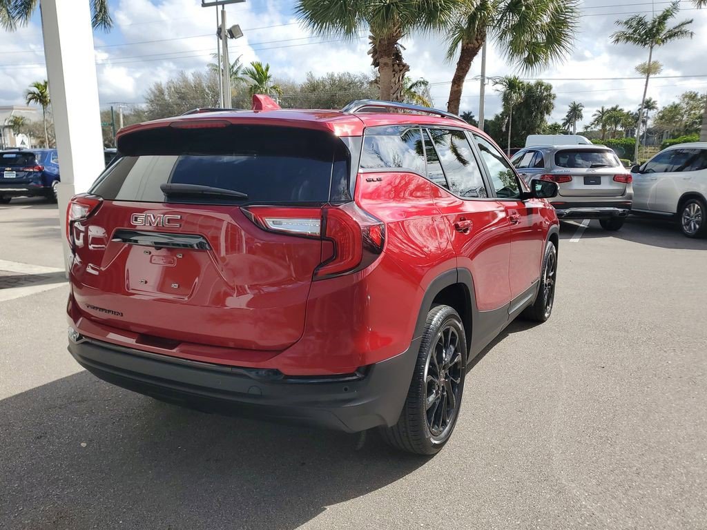 Certified 2024 GMC Terrain SLE w/ Driver Convenience Package FWD image 6