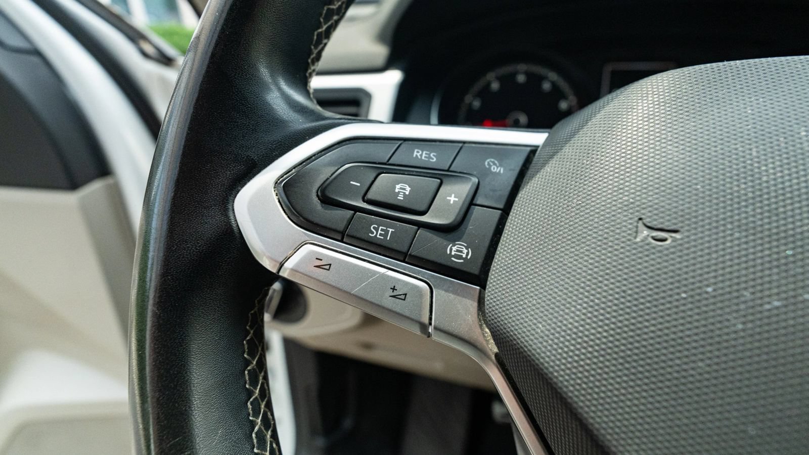 Used 2021 Volkswagen Atlas SE FWD image 49