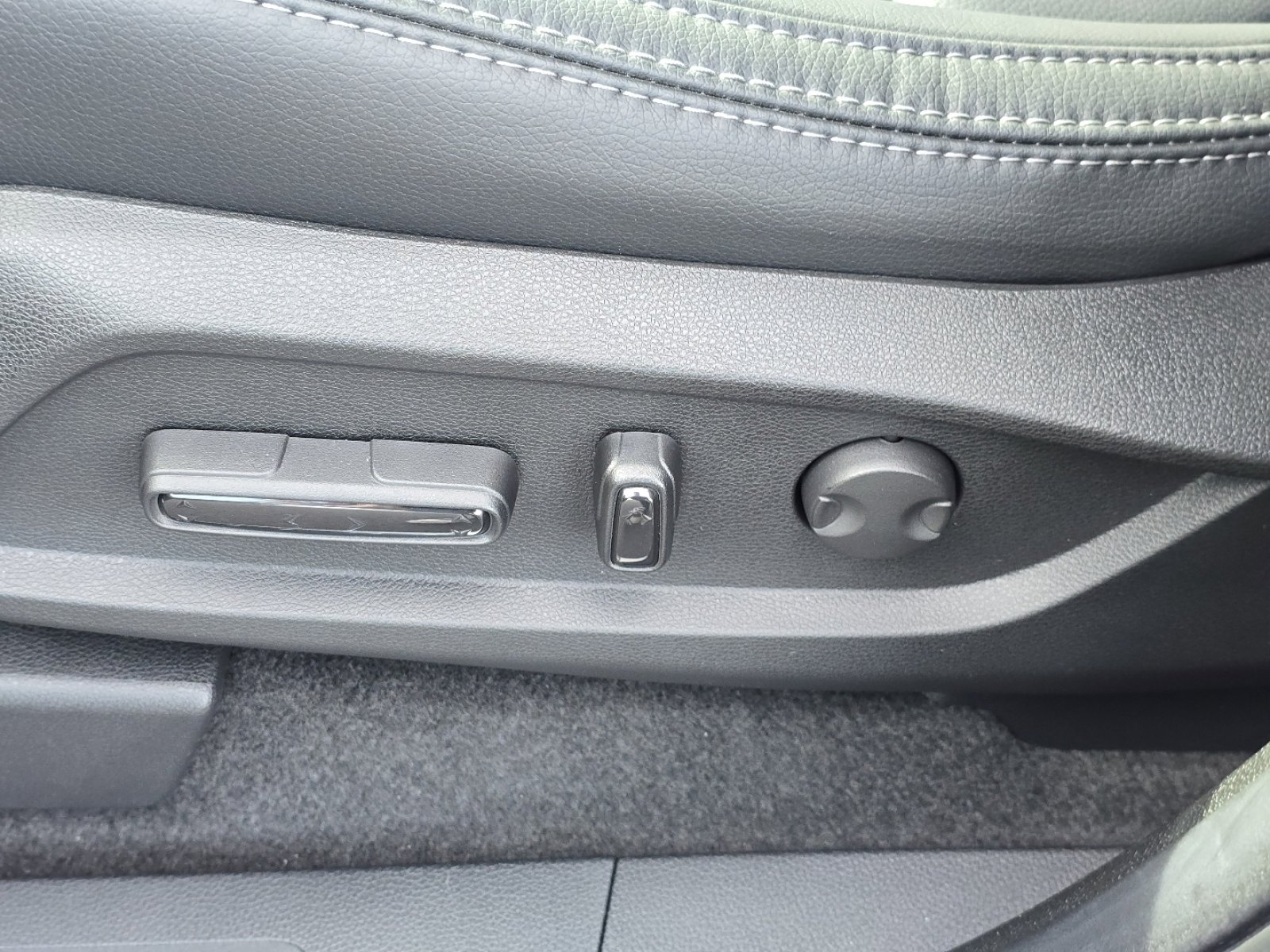 New 2025 Honda Pilot EX-L image 32