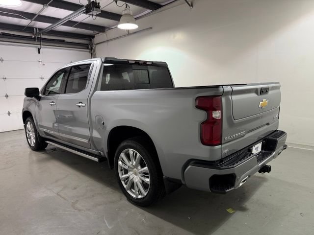 Used 2025 Chevrolet Silverado 1500 High Country AWD/4WD image 5