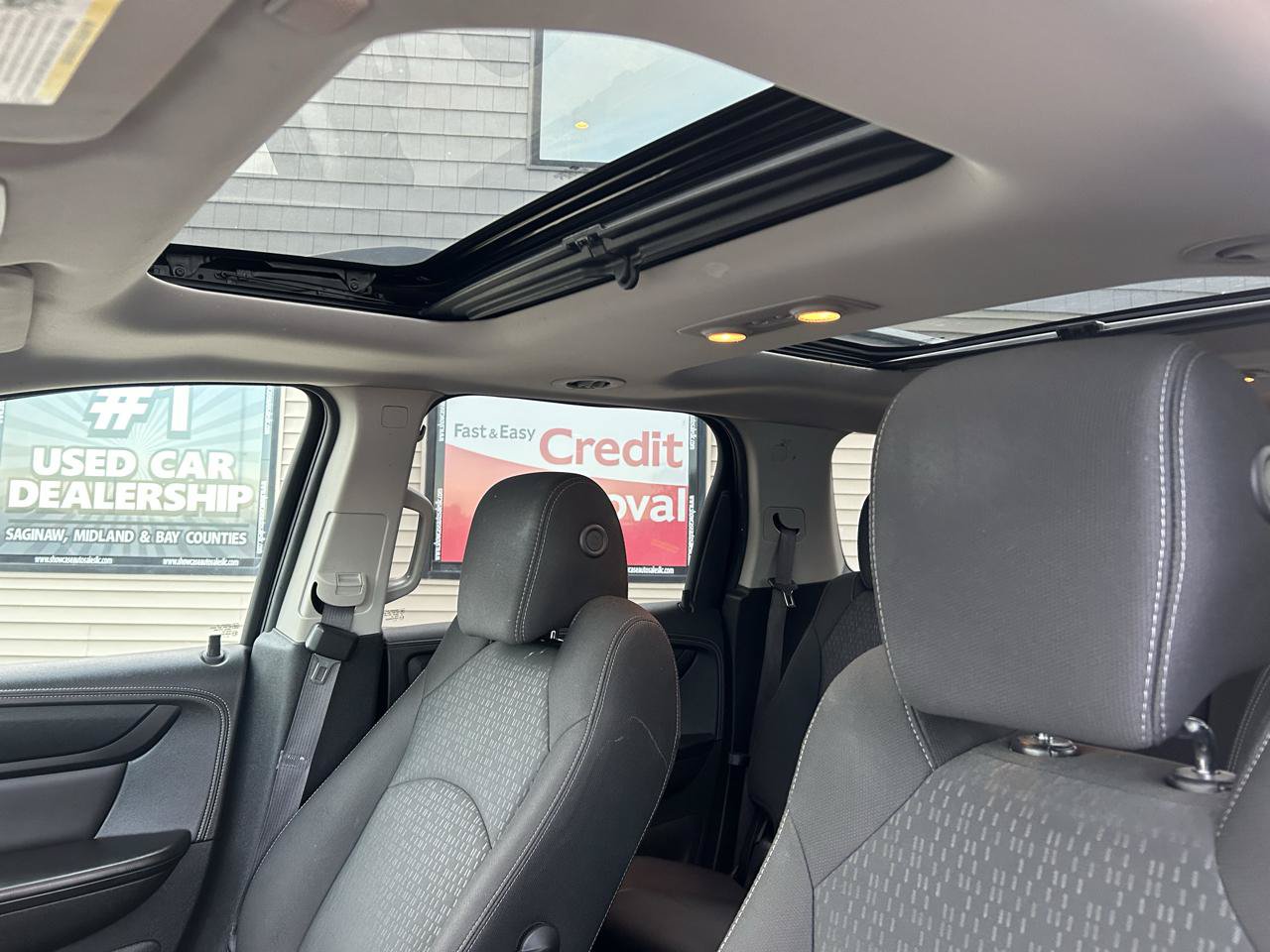 Used 2015 GMC Acadia SLE AWD/4WD image 19