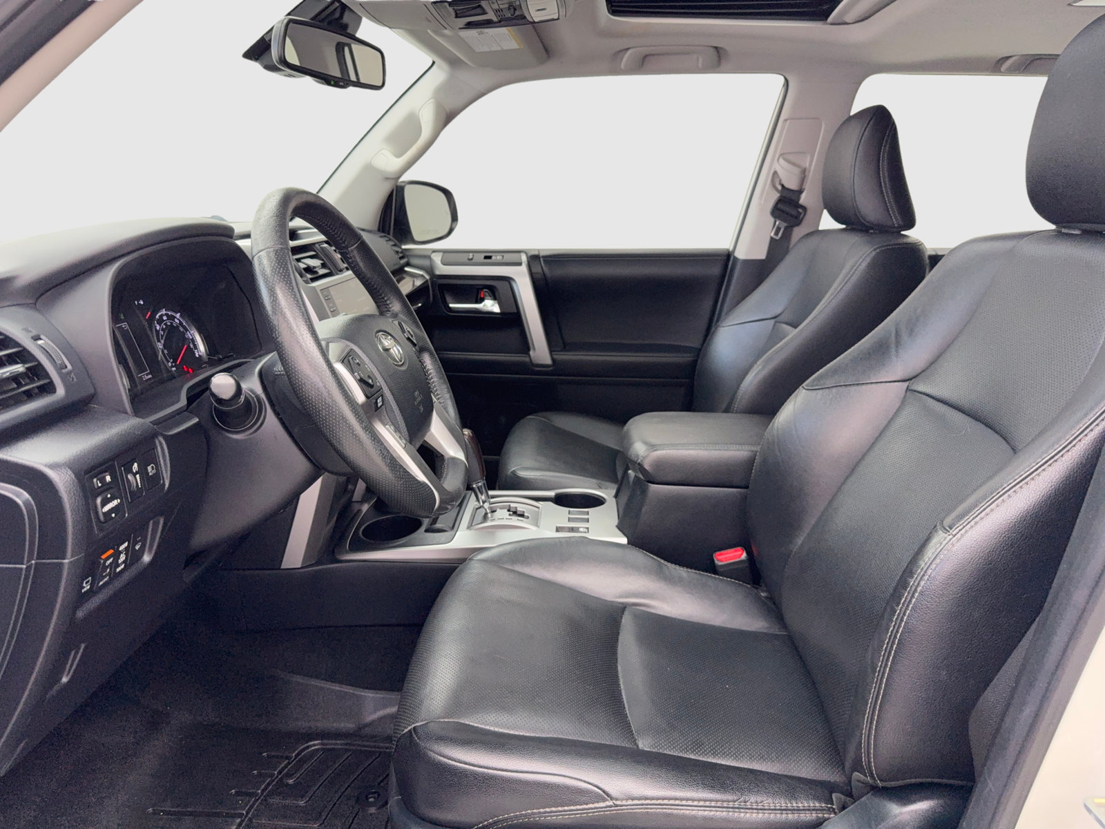 Used 2022 Toyota 4Runner Limited AWD/4WD image 17