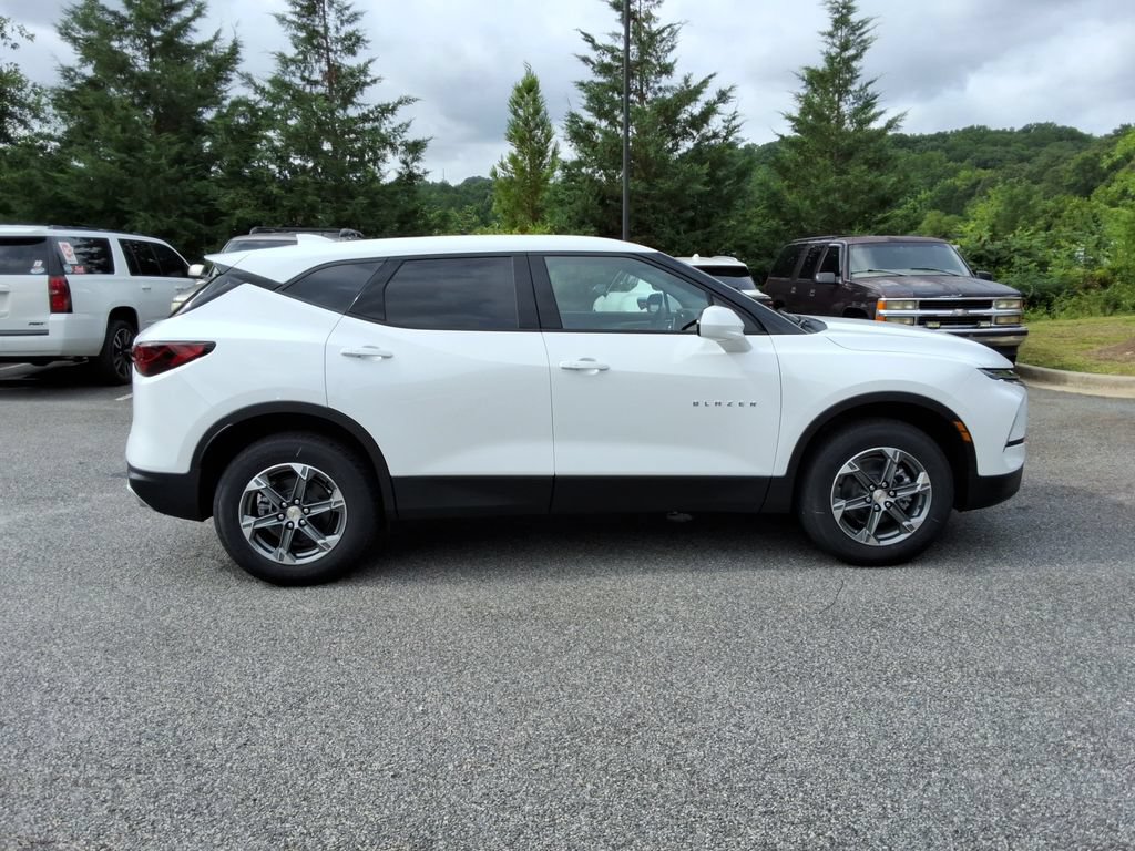 New 2026 Chevrolet Blazer LT FWD image 4