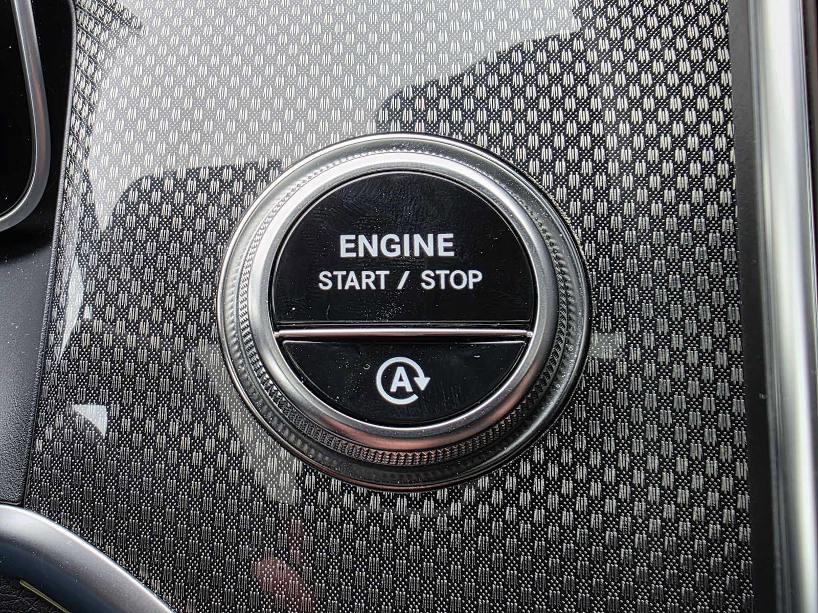 Used 2026 Mercedes-Benz GLC 300 4MATIC image 36