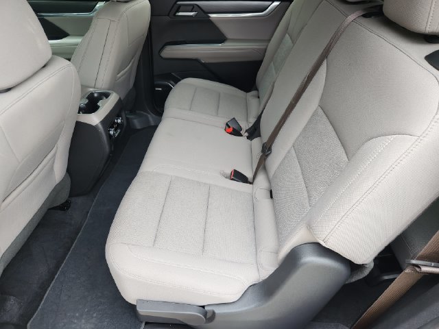 Used 2026 GMC Acadia Elevation FWD image 30