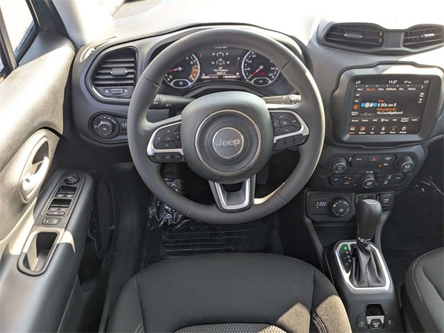 Used 2023 Jeep Renegade Altitude image 17