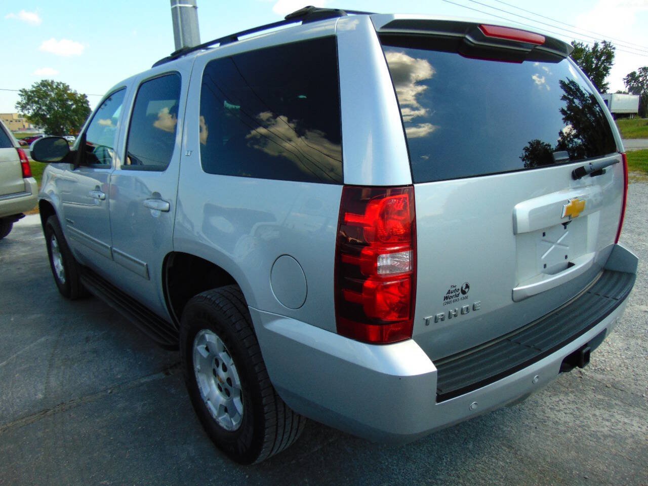 Used 2013 Chevrolet Tahoe LT AWD/4WD image 6