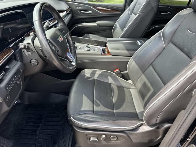 Used 2022 Cadillac Escalade Premium Luxury AWD/4WD image 20
