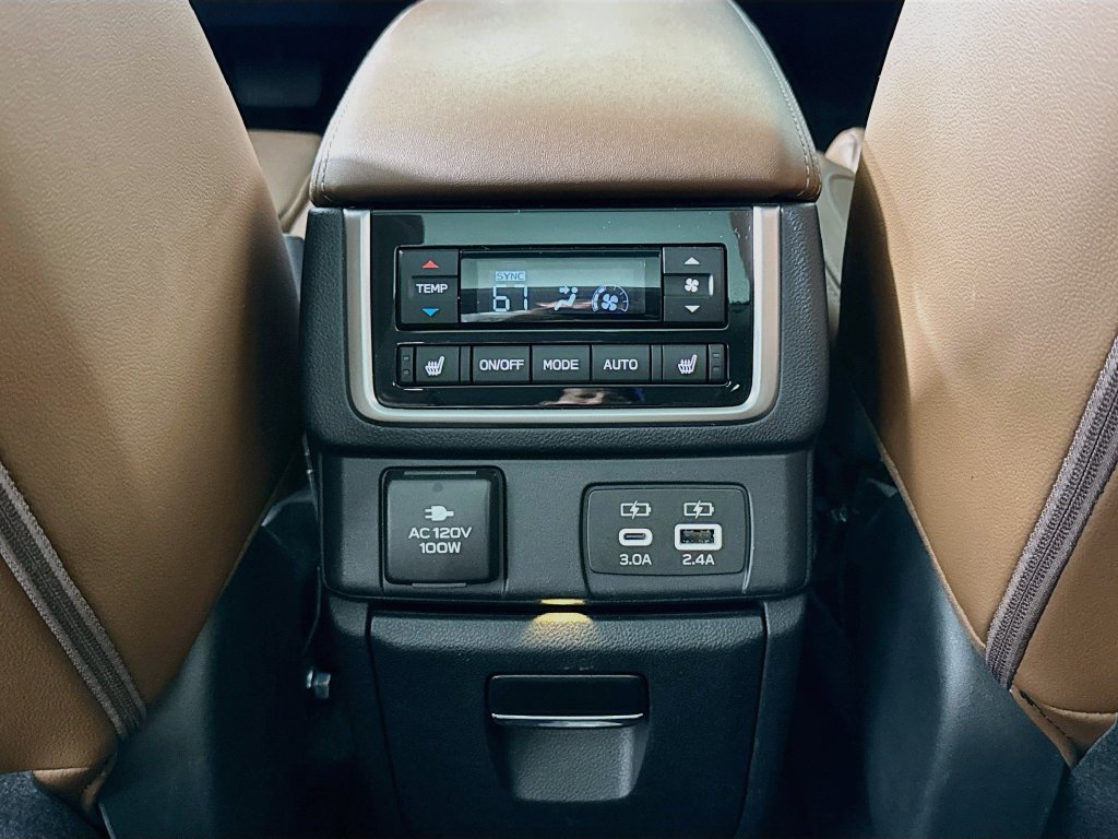 Used 2024 Subaru Ascent Touring AWD/4WD image 27