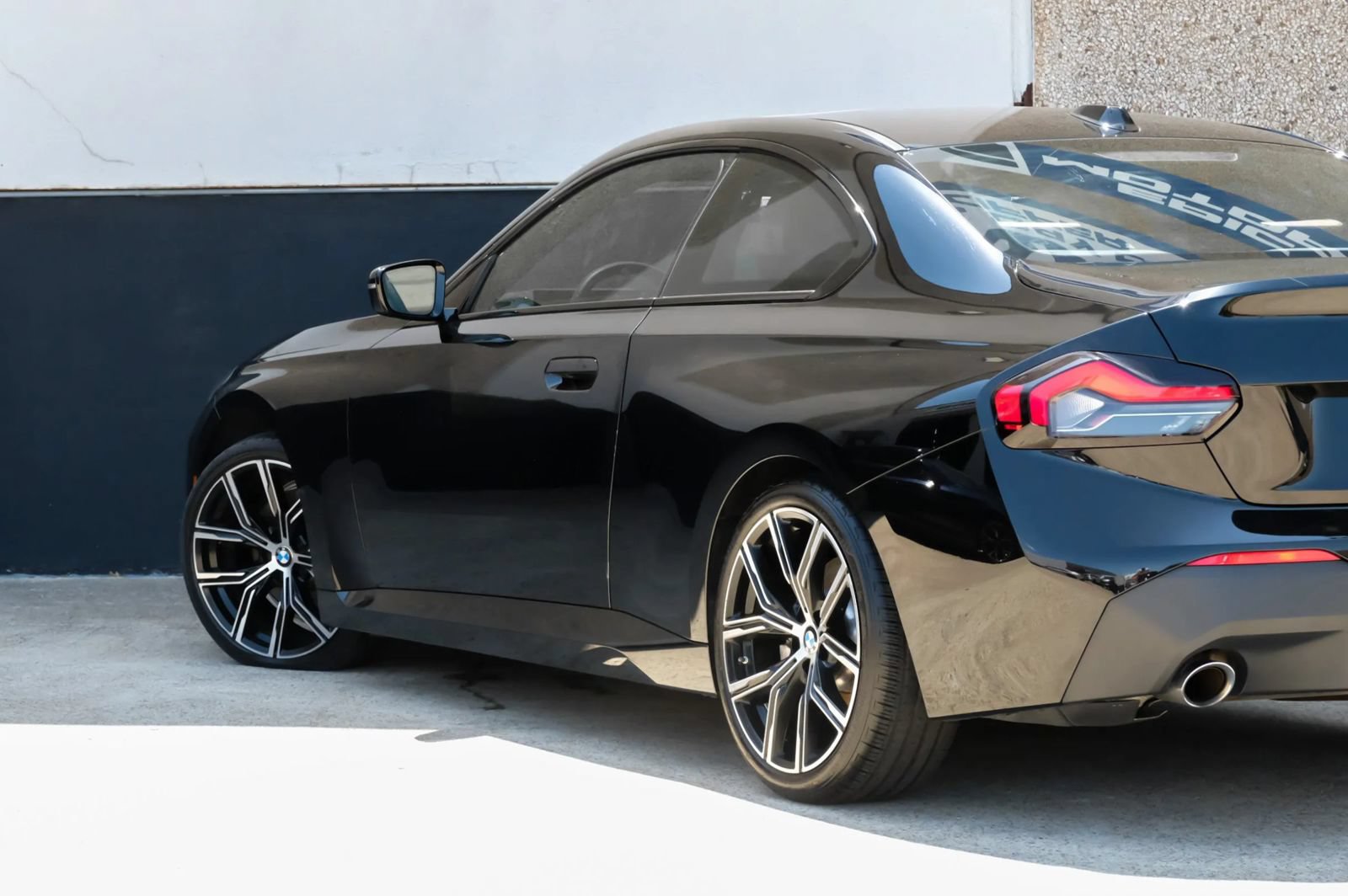 Used 2024 BMW 230i Coupe w/ Convenience Package RWD image 13