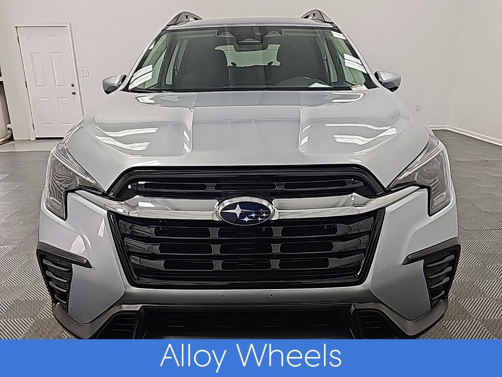 Used 2024 Subaru Ascent Premium w/ Convenience Package image 4