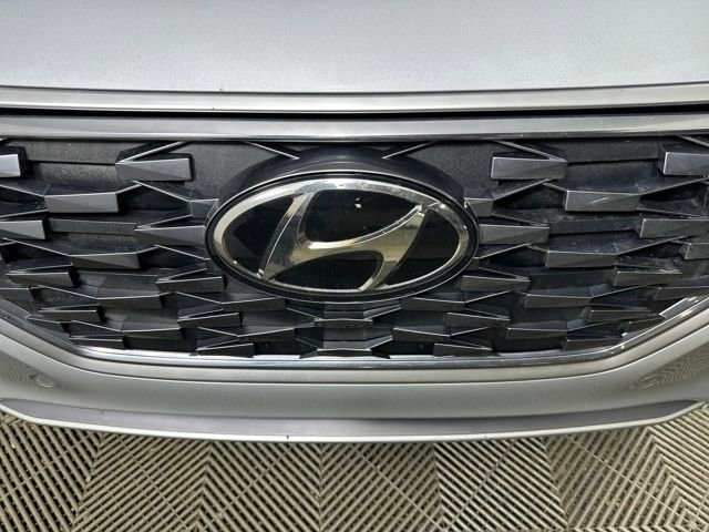 Used 2020 Hyundai Ioniq Limited image 9