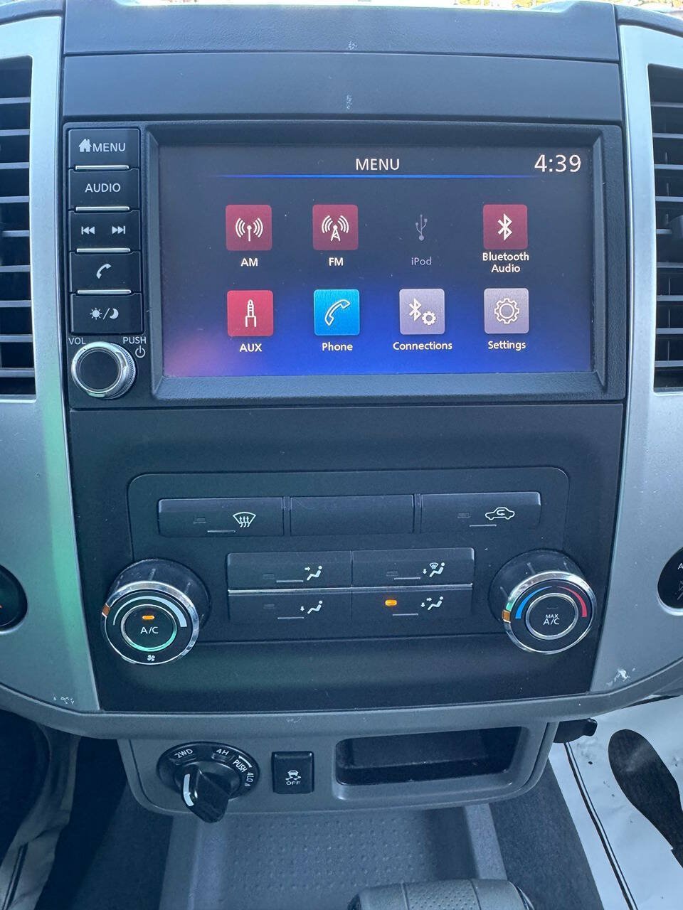 Used 2019 Nissan Frontier SV AWD/4WD image 13