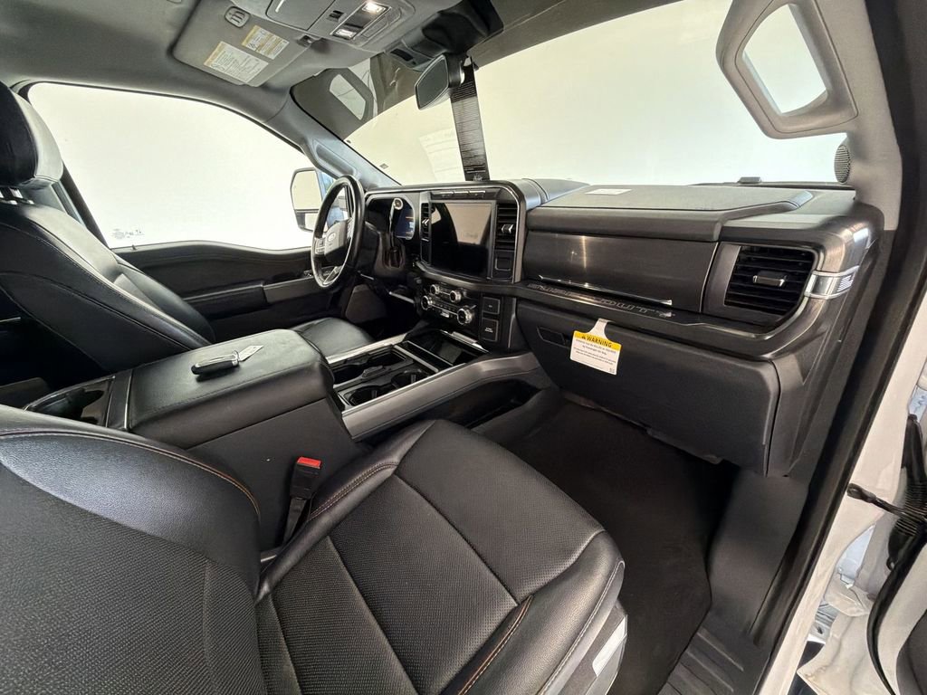 Used 2024 Ford F250 Lariat image 30
