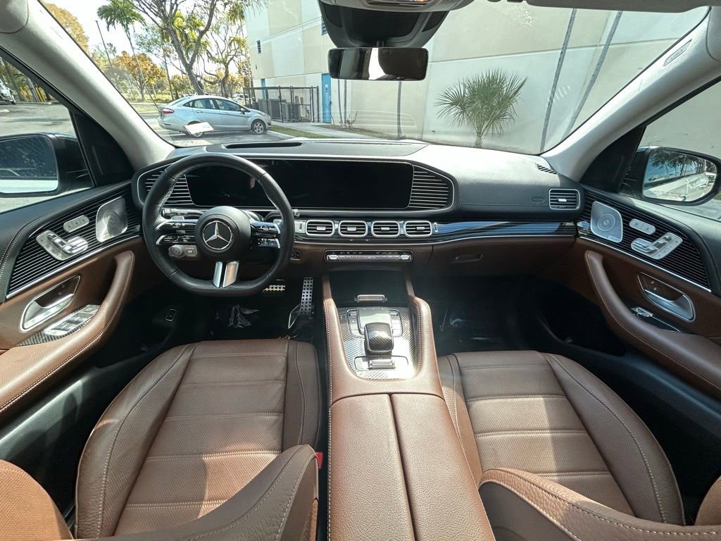 Used 2024 Mercedes-Benz GLS 580 4MATIC w/ Warmth & Comfort Package image 10