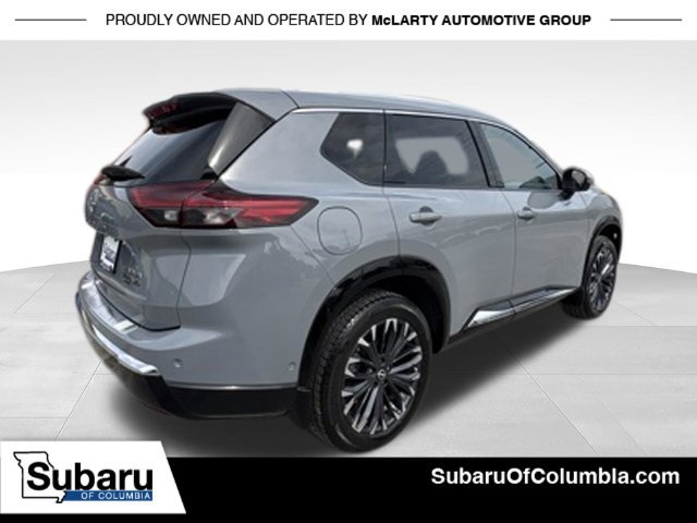 Used 2024 Nissan Rogue Platinum AWD/4WD image 7