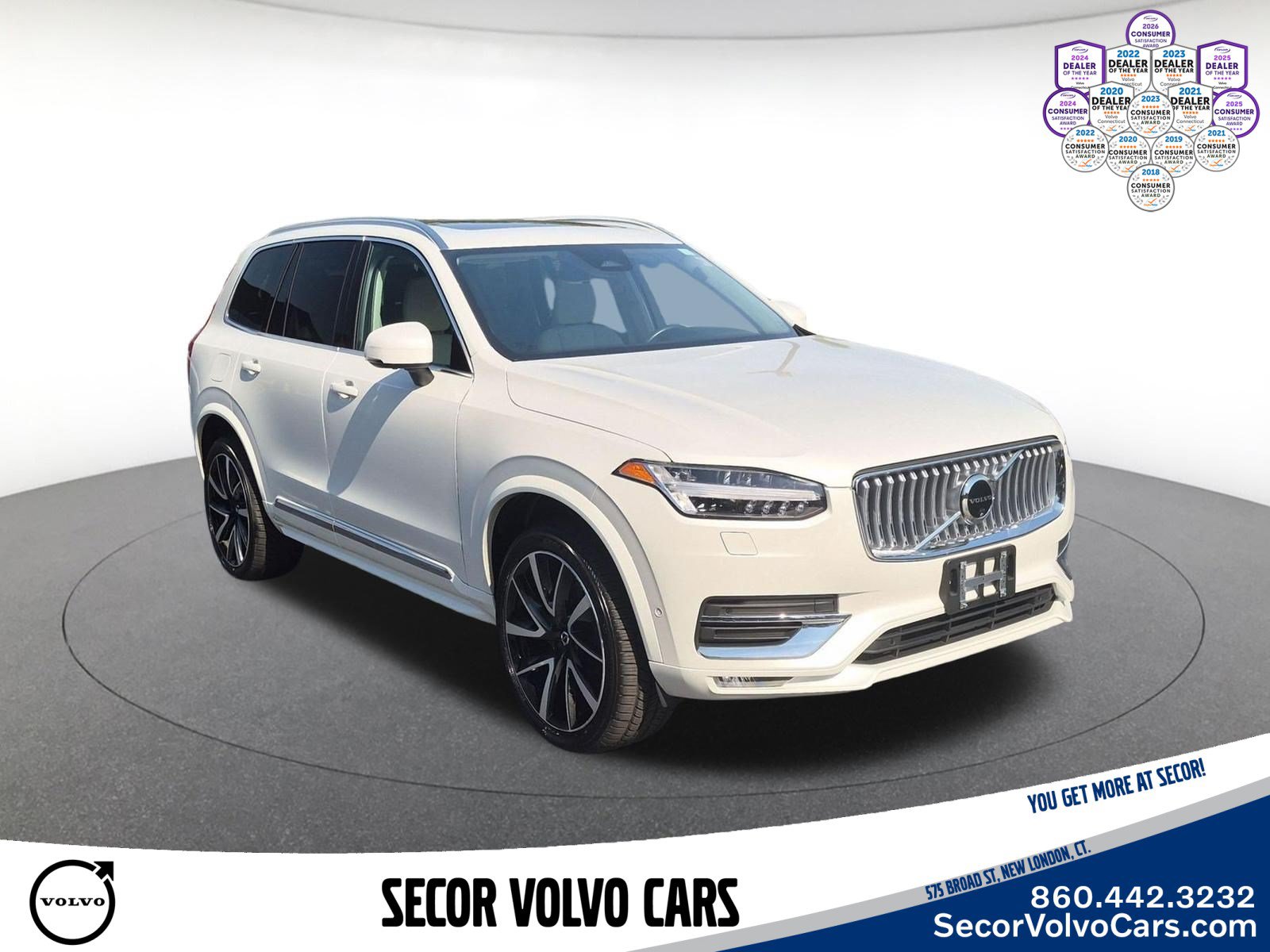 Used 2024 Volvo XC90 B6 Plus w/ Protection Package Premier AWD/4WD image 3